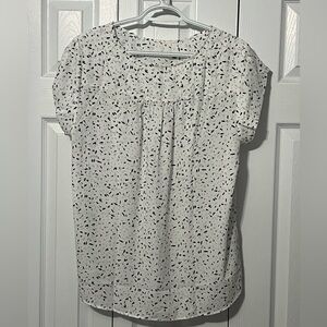 Reitmans Women's White Printed Short Sleeve Blouse